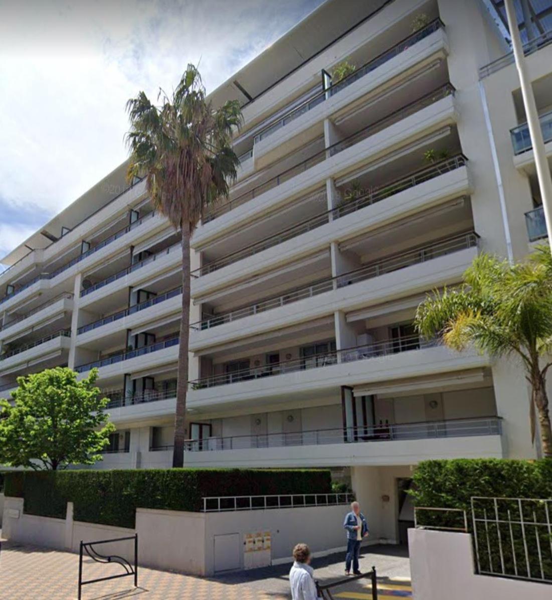 Fully Equipped Apartment With Large Terrace Lounge Area Κάννες Εξωτερικό φωτογραφία