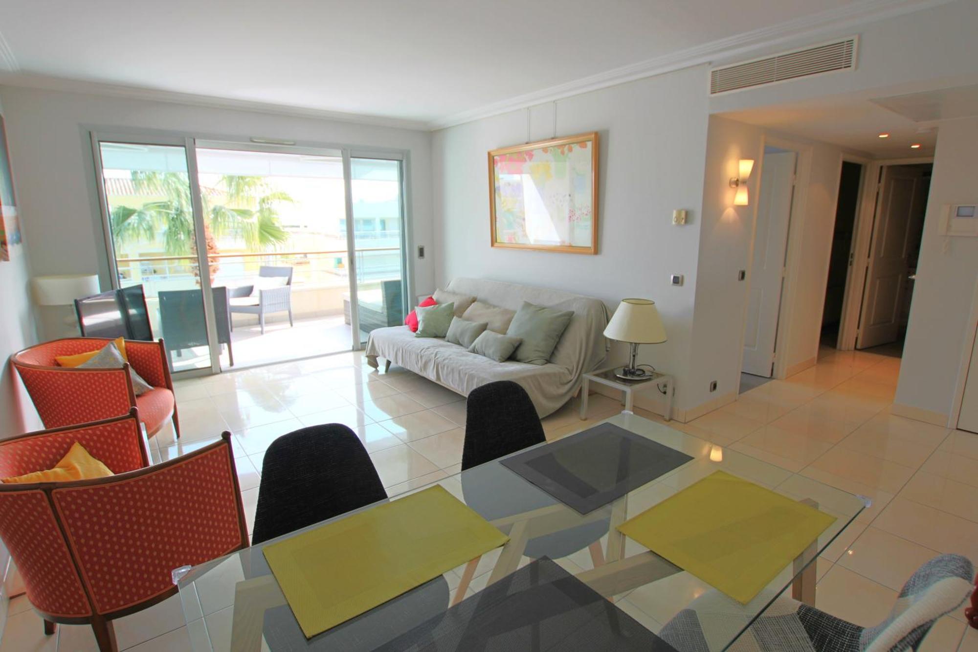 Fully Equipped Apartment With Large Terrace Lounge Area Κάννες Εξωτερικό φωτογραφία