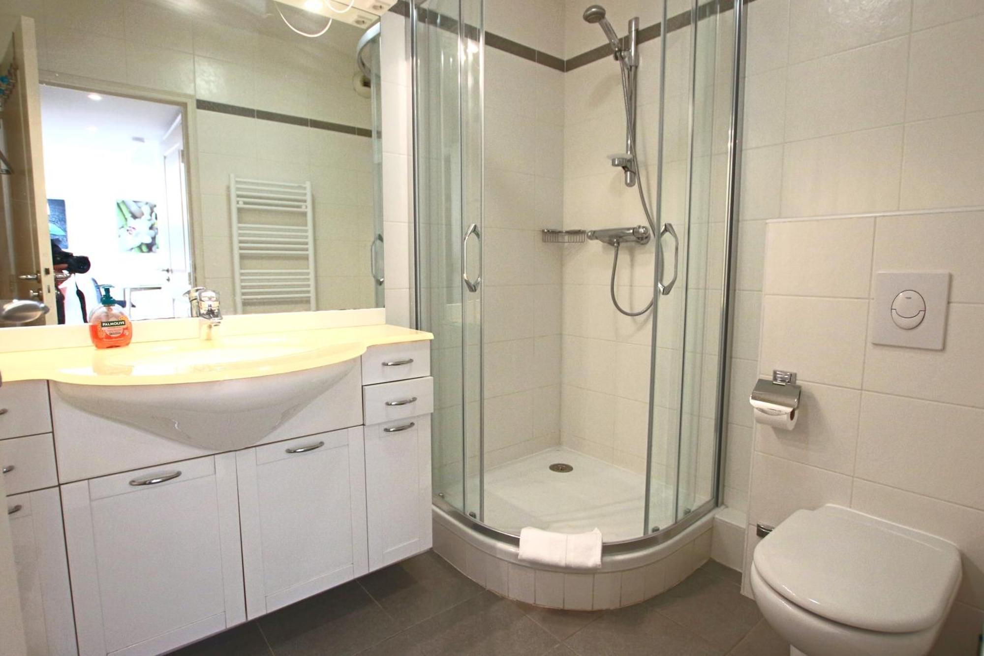 Fully Equipped Apartment With Large Terrace Lounge Area Κάννες Εξωτερικό φωτογραφία