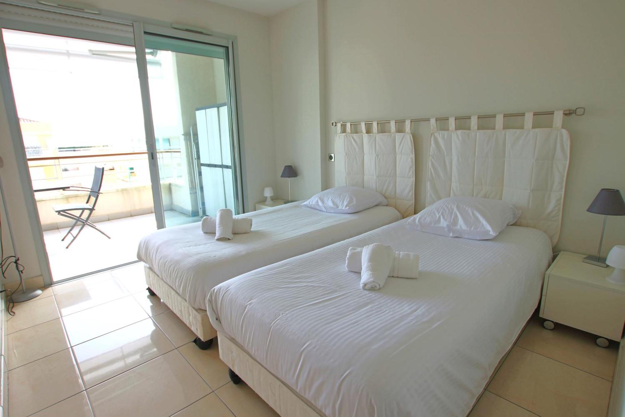 Fully Equipped Apartment With Large Terrace Lounge Area Κάννες Εξωτερικό φωτογραφία
